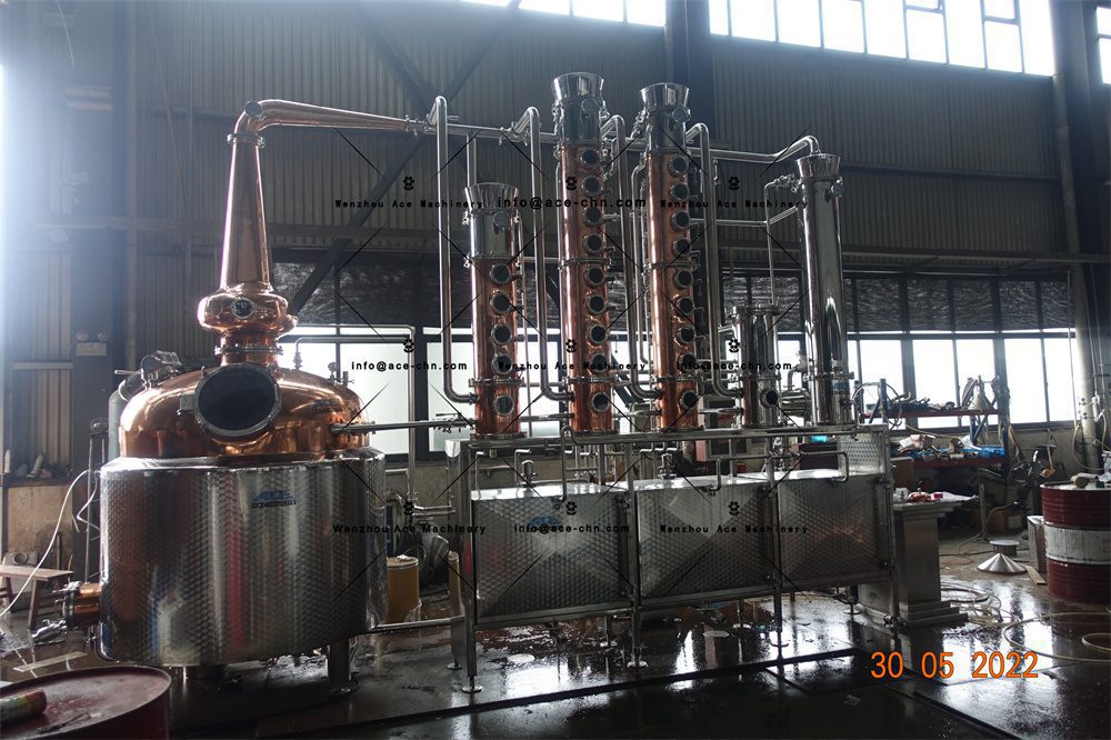 equipo de destilación de whisky