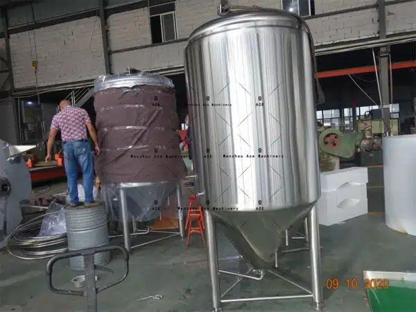 Fermentador cónico de 10 bbl