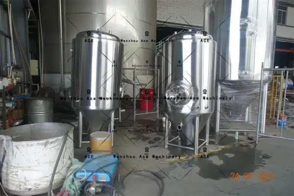 Fermentador cónico de 2 bbl