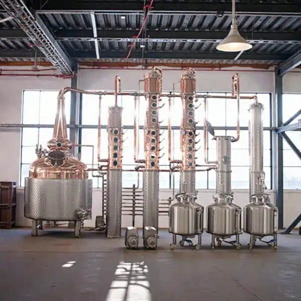 Alambique Artesanal de Cobre para Destilación de Alcohol - Imagen 2